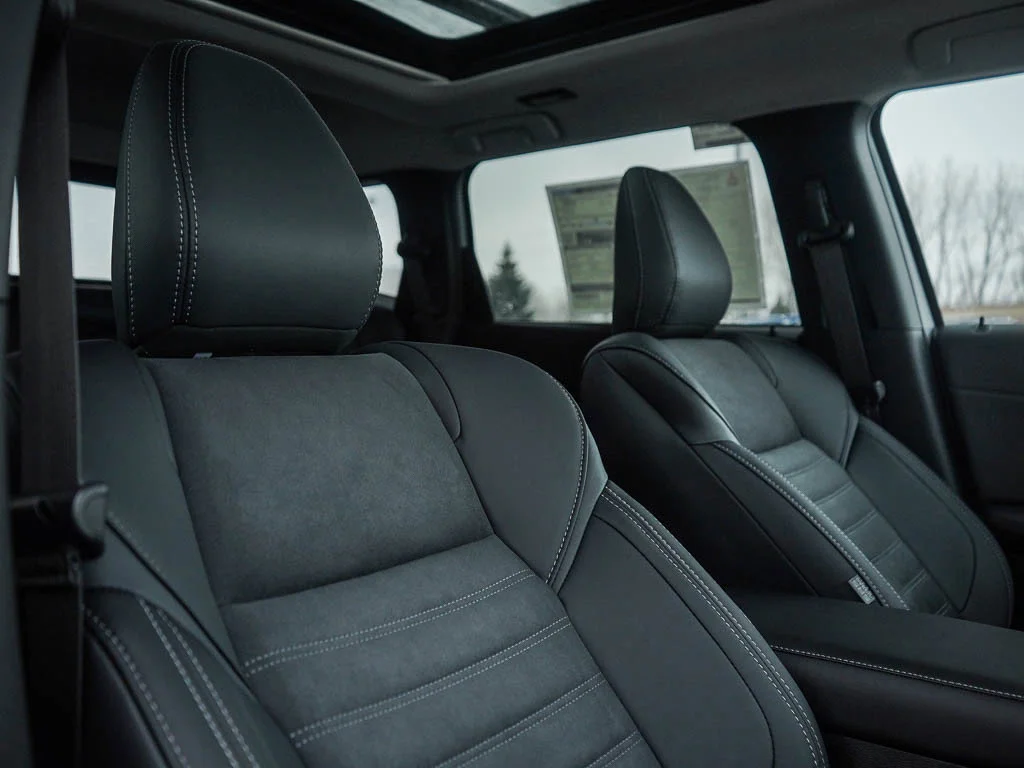 New 2026 White Diamond/Black Roof Mitsubishi TRAIL EDITION S-AWC image 16