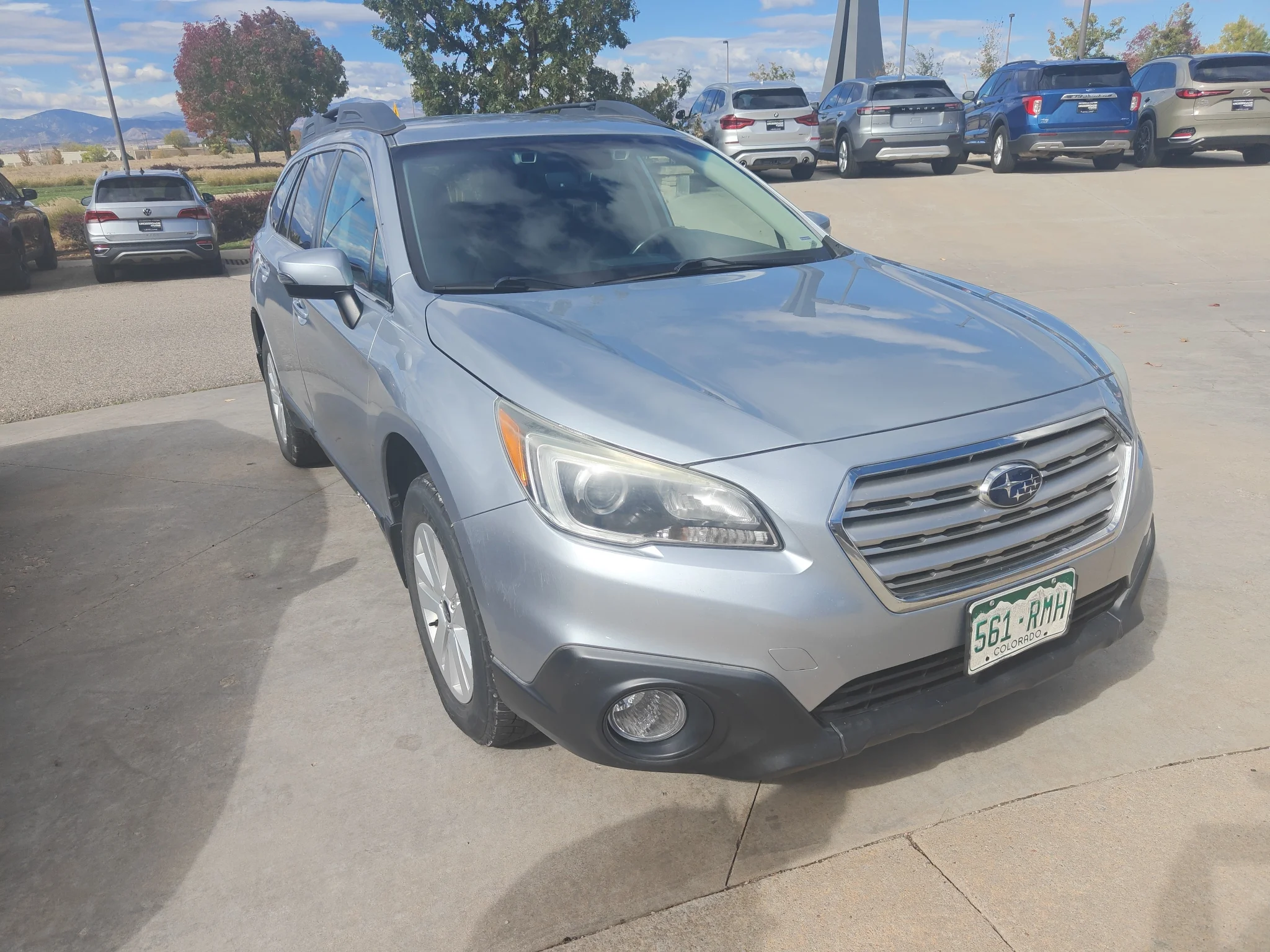Used 2017 Ice Silver Metallic Subaru Premium image 5