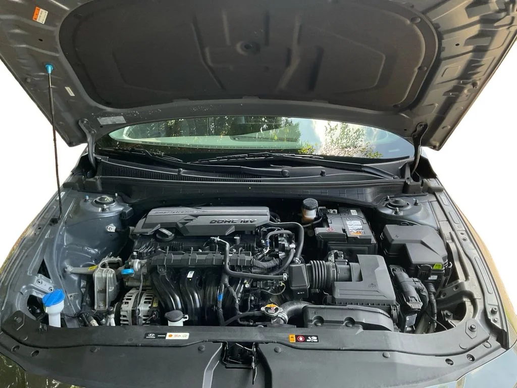 Used 2025 Gray Hyundai SEL Convenience image 14