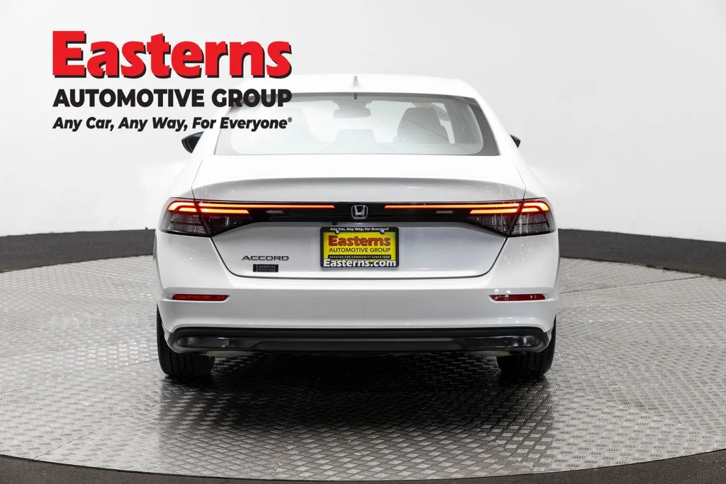 Used 2024 White Honda LX image 5