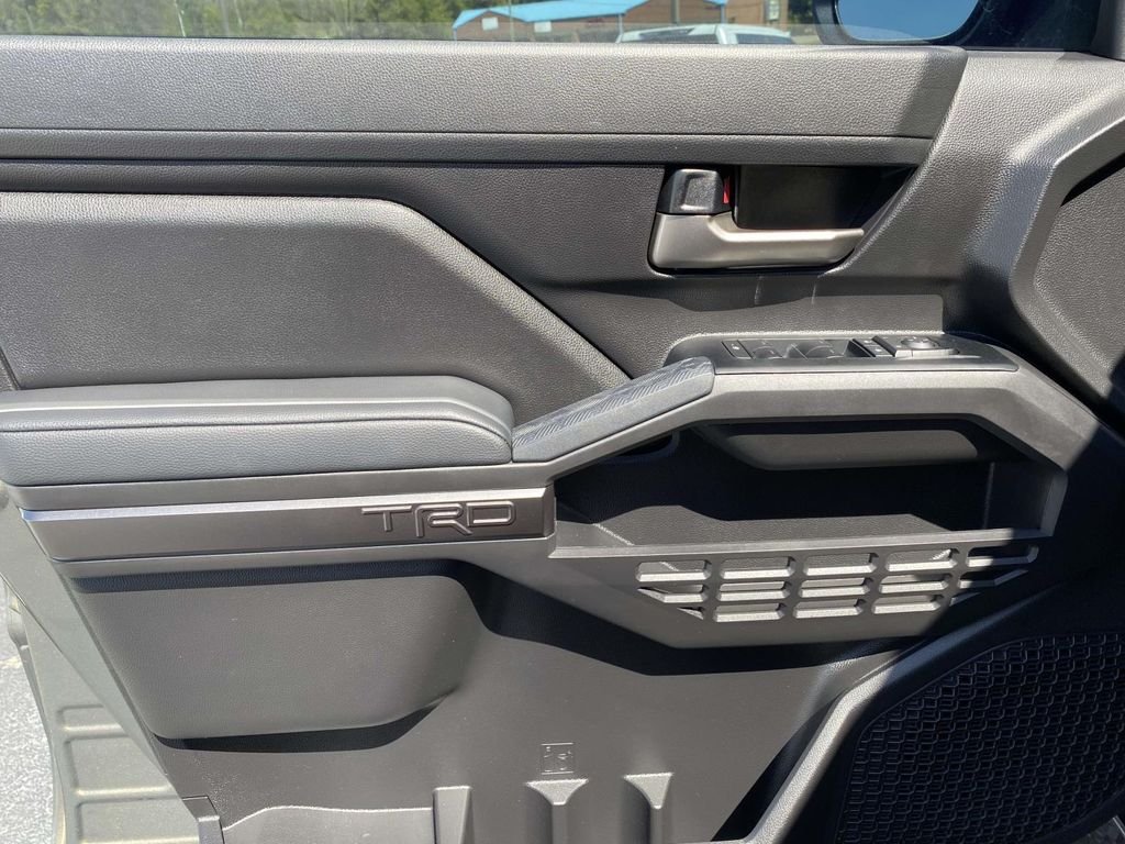2025 Toyota Tacoma TRD Off Road - Photo 14