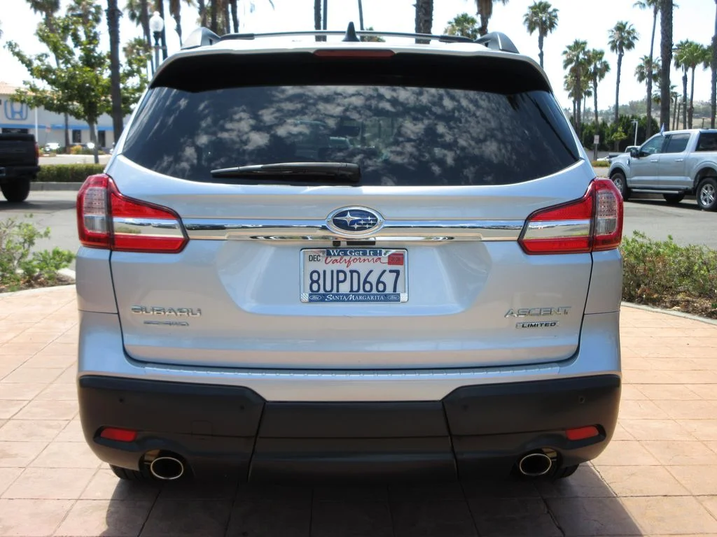 Certified Used 2021 Ice Silver Metallic Subaru Limited image 3