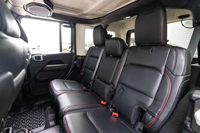 Used 2019 Crystal Metallic Jeep Unlimited Rubicon image 32