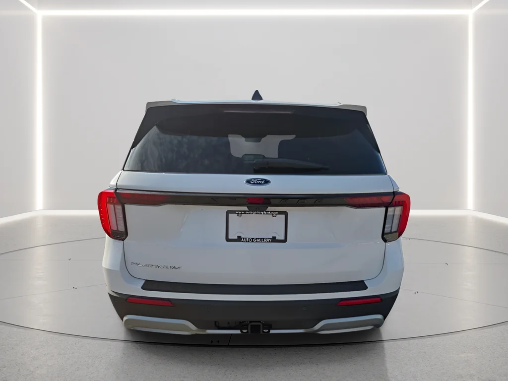 New 2026 Star White Metallic Tri-Coat Ford Platinum™ image 6