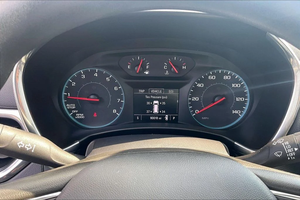 Used 2018 Mosaic Black Metallic Chevrolet LT image 19