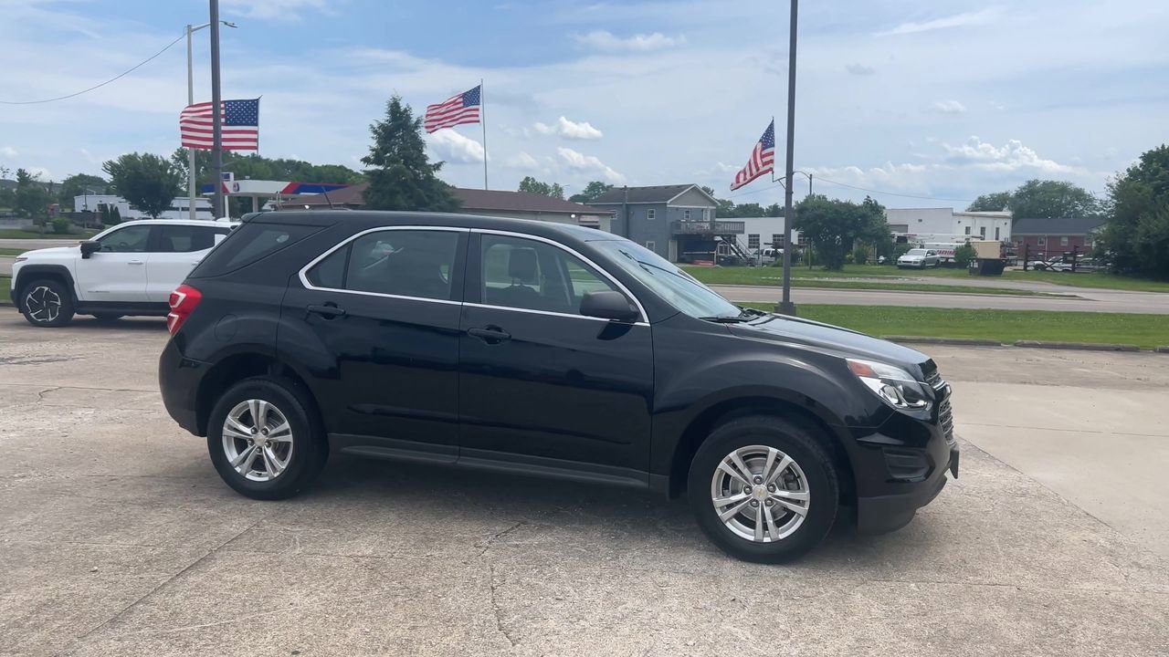 Used 2017 Chevrolet Equinox LS with VIN 2GNALBEK0H1540876 for sale in Lebanon, OH