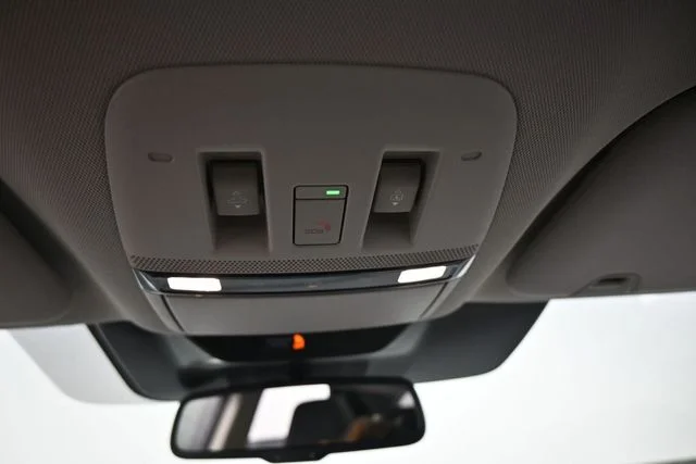 New 2026 Everest White Pearl TriCoat Nissan SL image 27