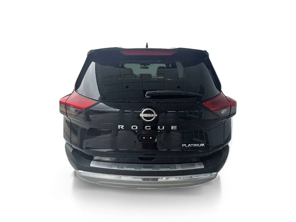 Used 2023 Super Black Nissan Platinum image 11