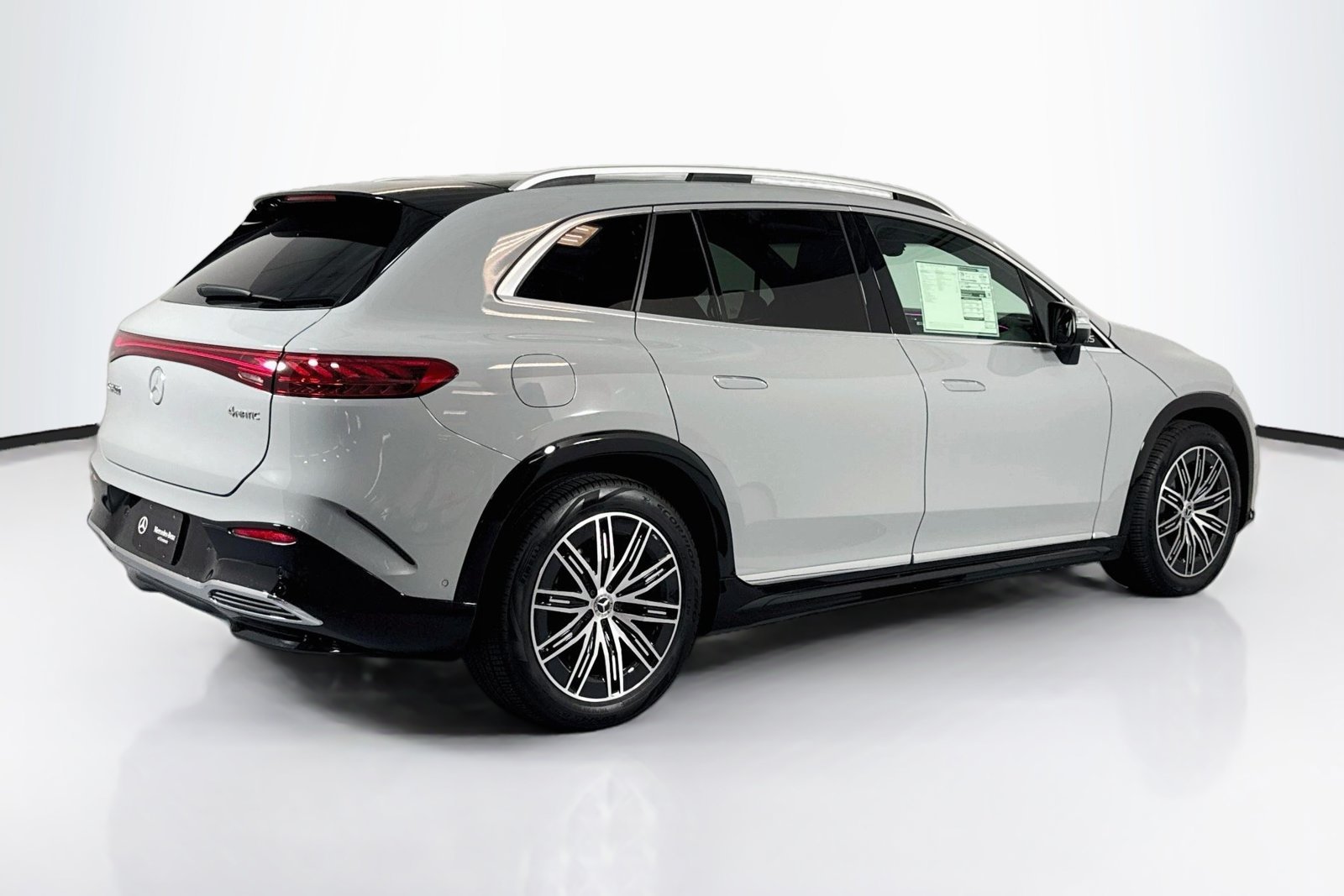 New 2026 MANUFAKTUR Alpine Grey Mercedes-Benz EQS 400 image 5