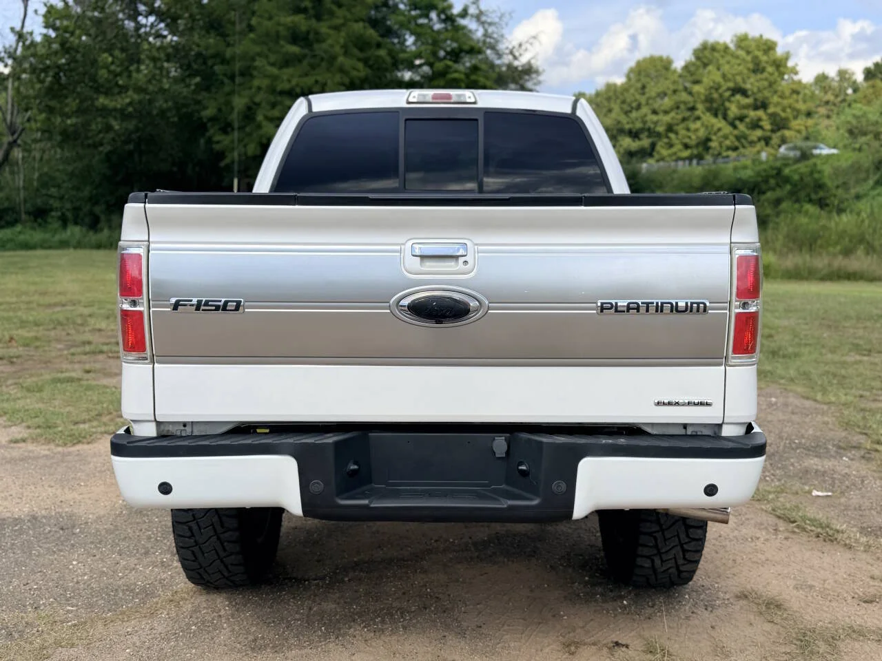 Used 2013 White Ford Platinum 4x4 4dr SuperCrew Styleside 5.5 ft. SB image 4
