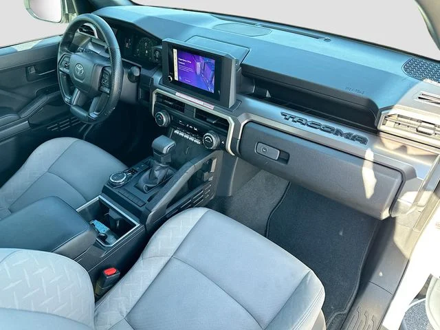 Used 2025 White Toyota SR5 image 27