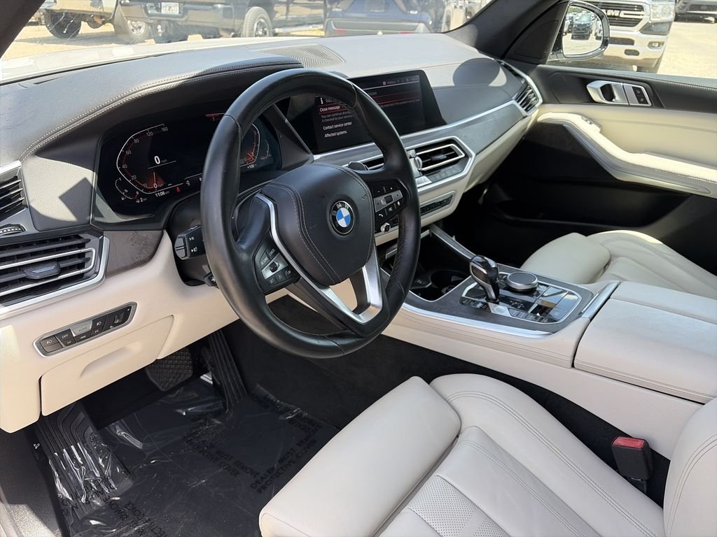 Used 2020 White BMW sDrive40i image 10