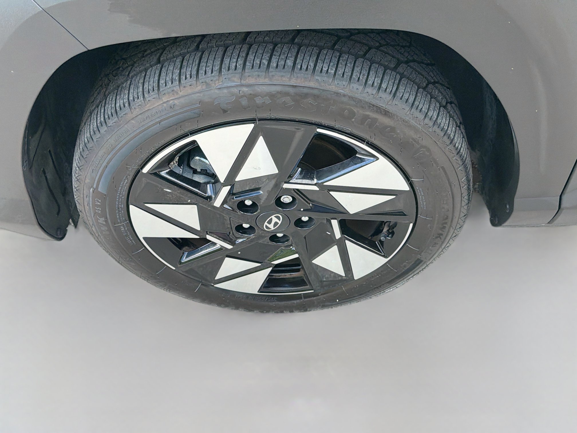 Used 2024 Abyss Black Pearl Hyundai SEL image 34