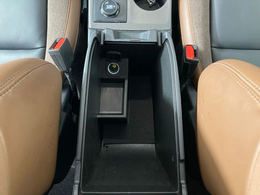 Used 2025 White Ford Outer Banks image 13