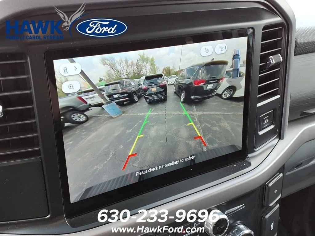 Certified Used 2025 Oxford White Ford XLT image 10