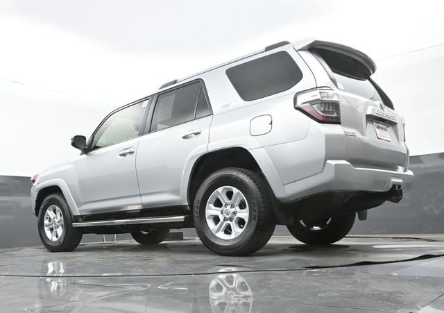 Used 2022 Classic Silver Metallic Toyota SR5 image 26