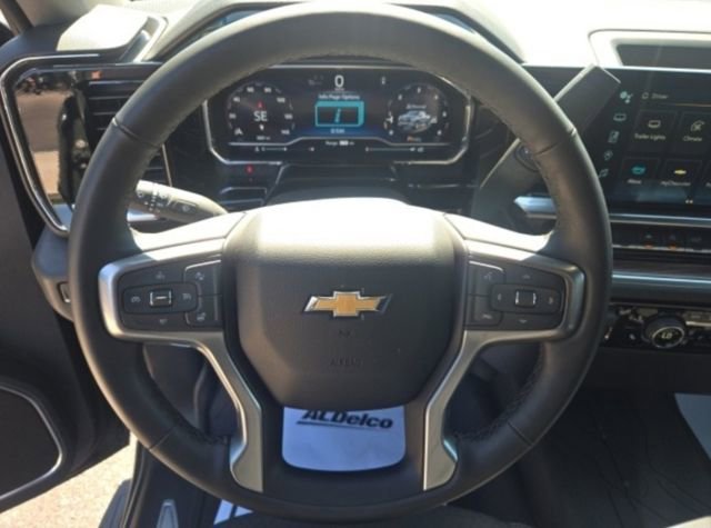 2025 Chevrolet Silverado 1500 LT - Photo 14