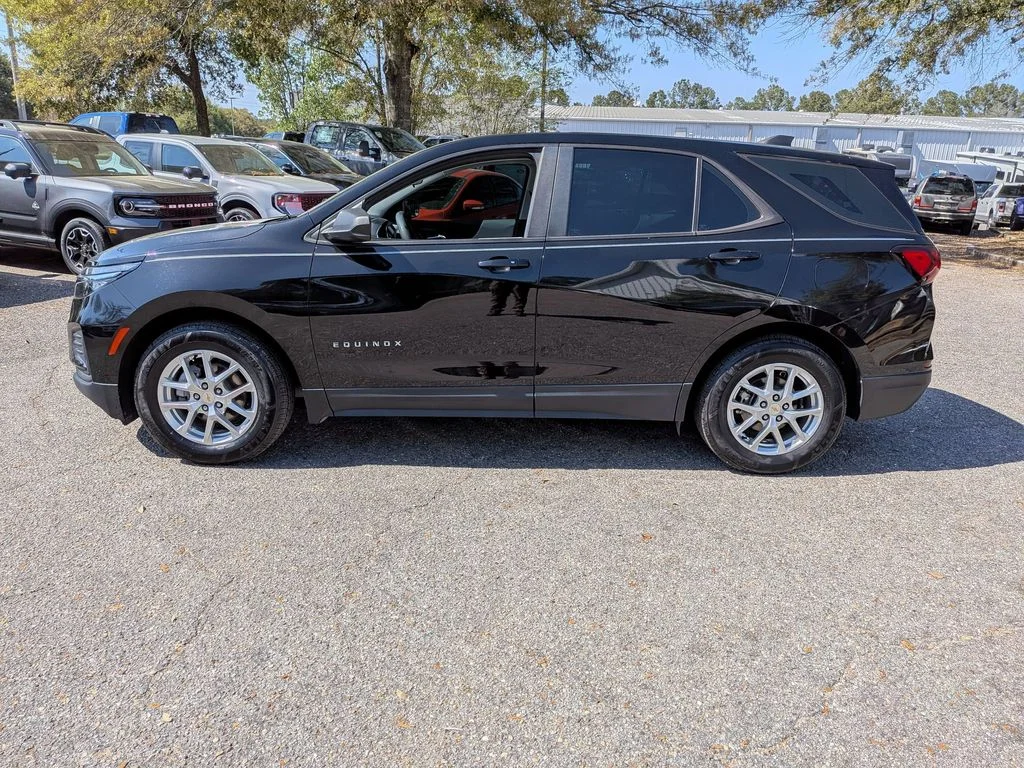 Used 2022 Black Chevrolet LS image 10