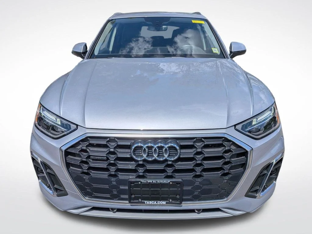 Used 2023 Silver Audi 45 S line Premium image 9