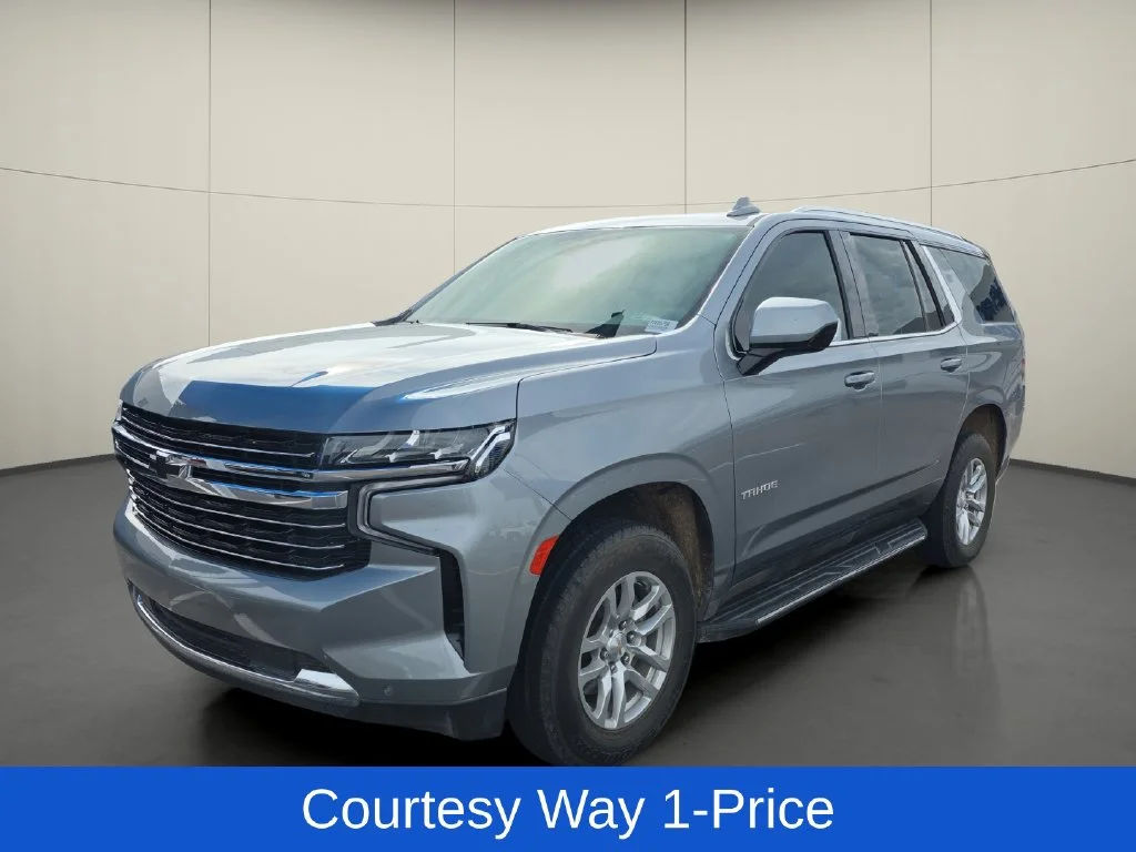 Used 2023 Gray Chevrolet LT image 4