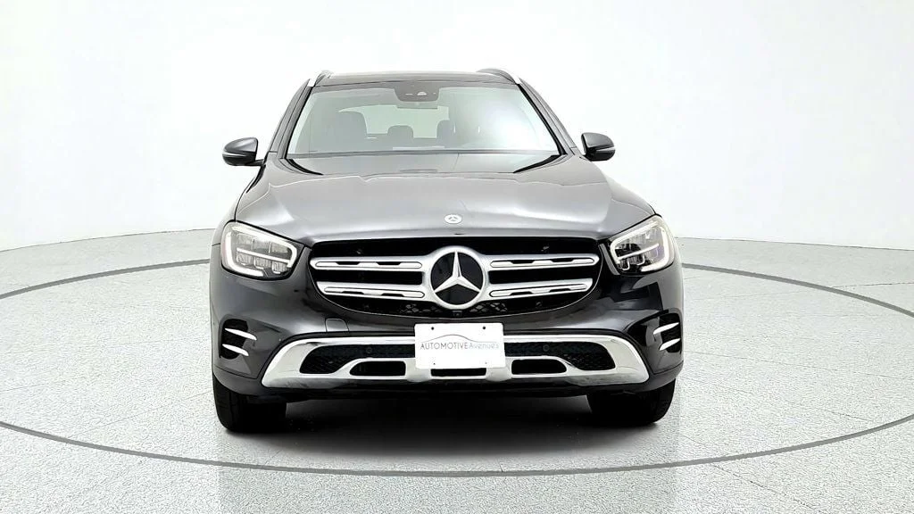 Used 2022 Graphite Grey Metallic Mercedes-Benz GLC 300 SUV image 2