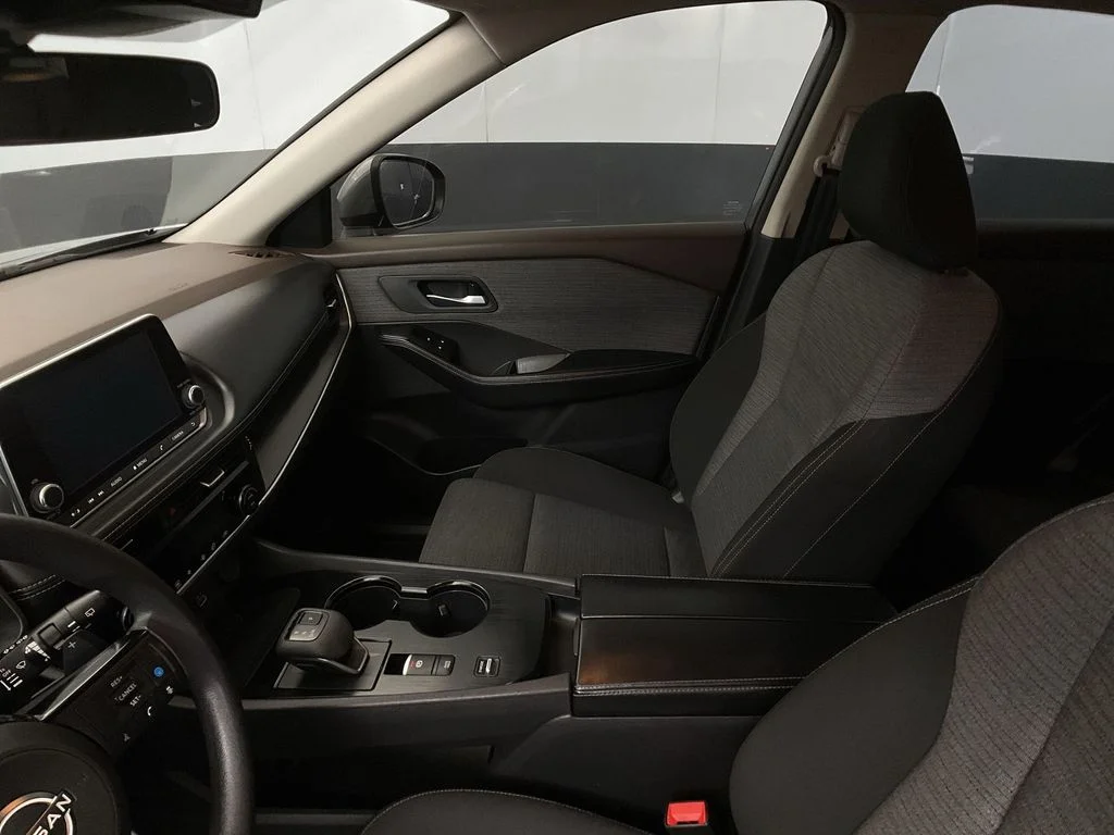 Used 2023 Gun Metallic Nissan SV image 31