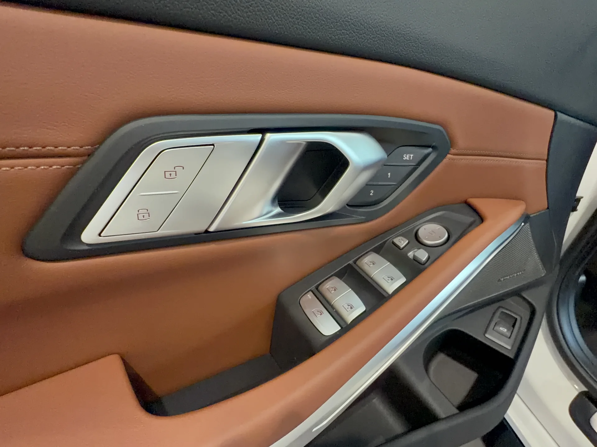 New 2027 Alpine White BMW Competition xDrive image 7
