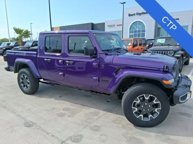 New 2026 Reign Exterior Paint Jeep Sahara image 1