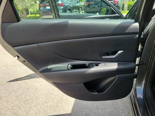 2026 Hyundai Elantra SE - Photo 7
