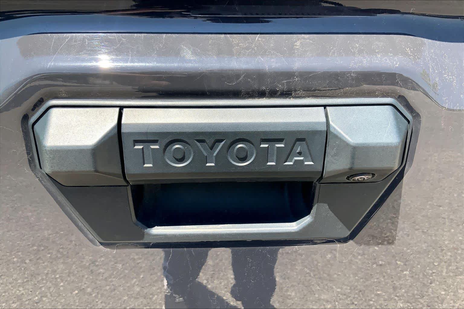 Used 2025 Underground Toyota SR5 image 30