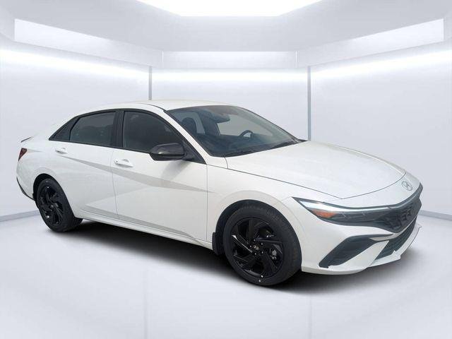 New 2026 White Hyundai SEL Sport image 1