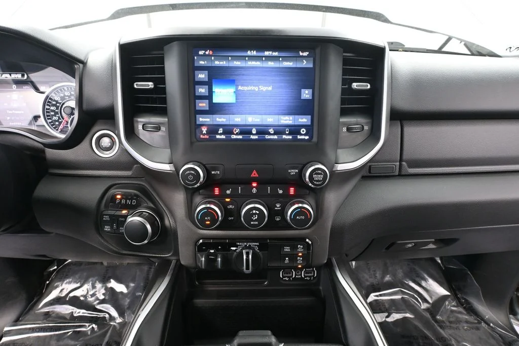Used 2021 Silver Ram Big Horn/Lone Star image 35