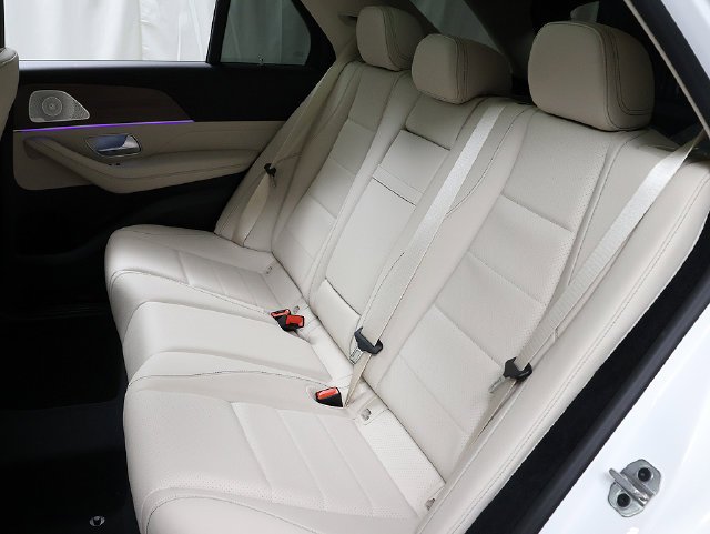 Certified Used 2026 Polar White Mercedes-Benz GLE 350 image 12