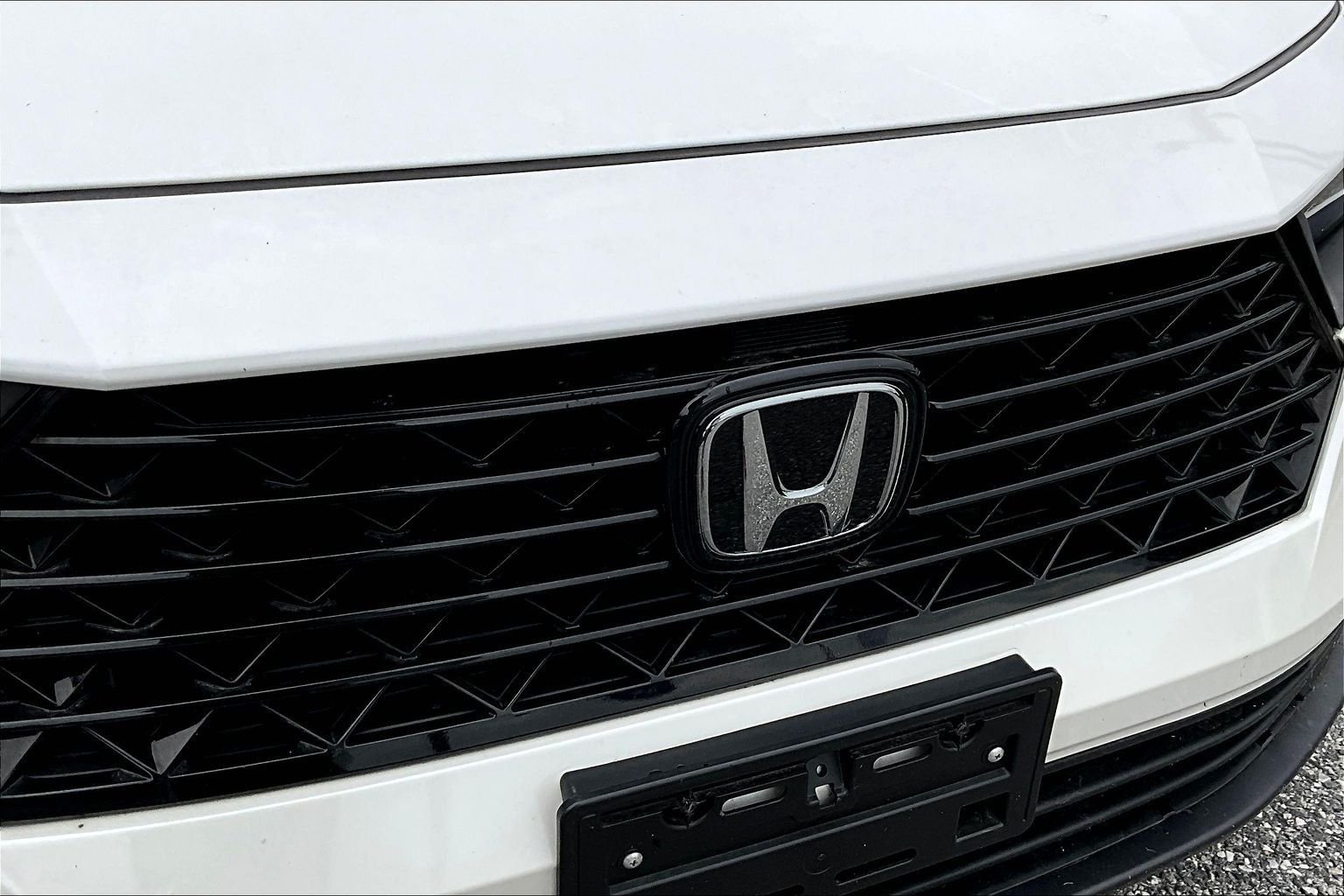 Used 2024 White Honda EX image 32