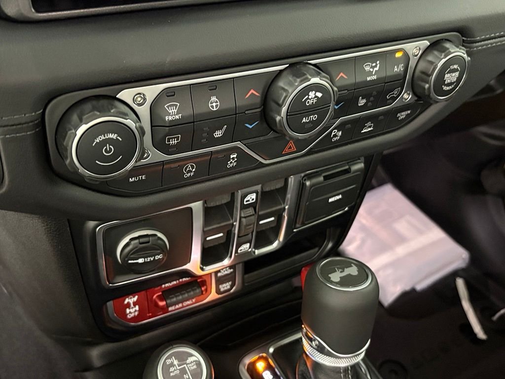 New 2026 Goldilocks Exterior Paint Jeep Rubicon X image 43