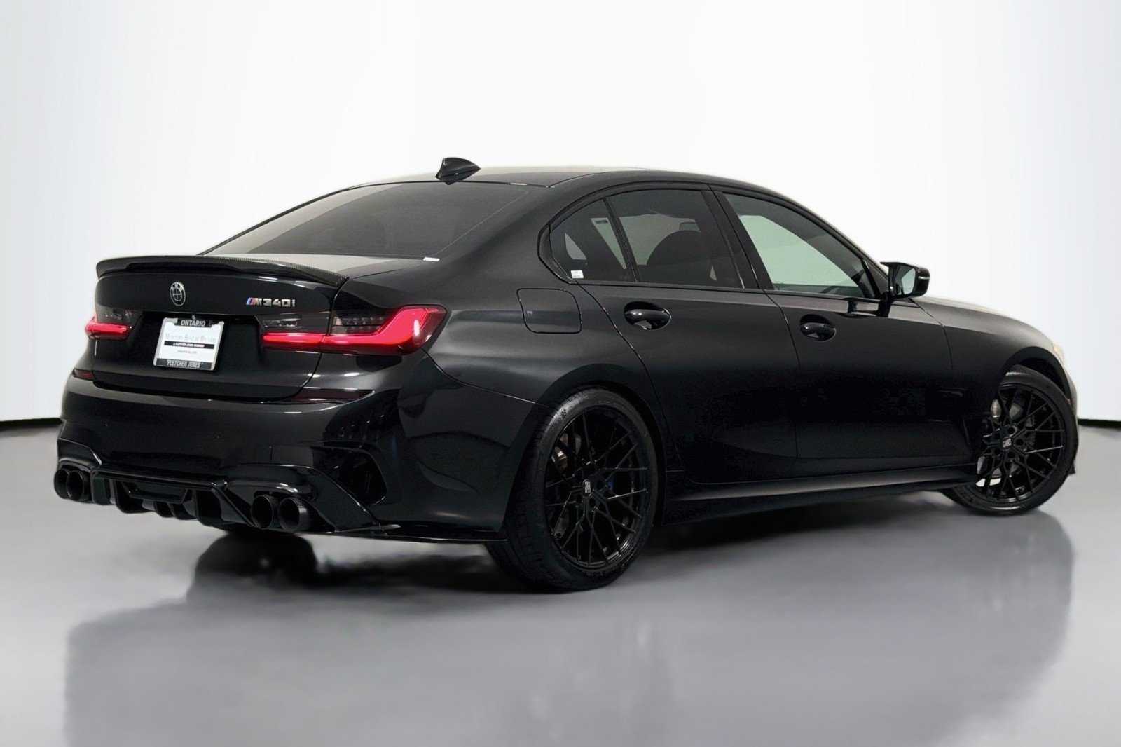 Used 2020 Black Sapphire Metallic BMW M340i image 12