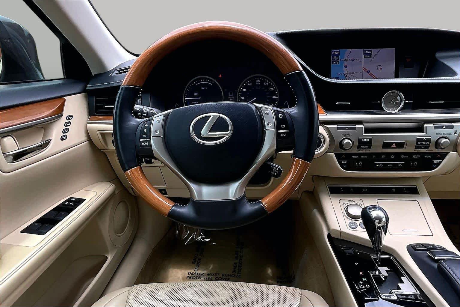 Used 2014 Nebula Gray Pearl Lexus Hybrid image 5