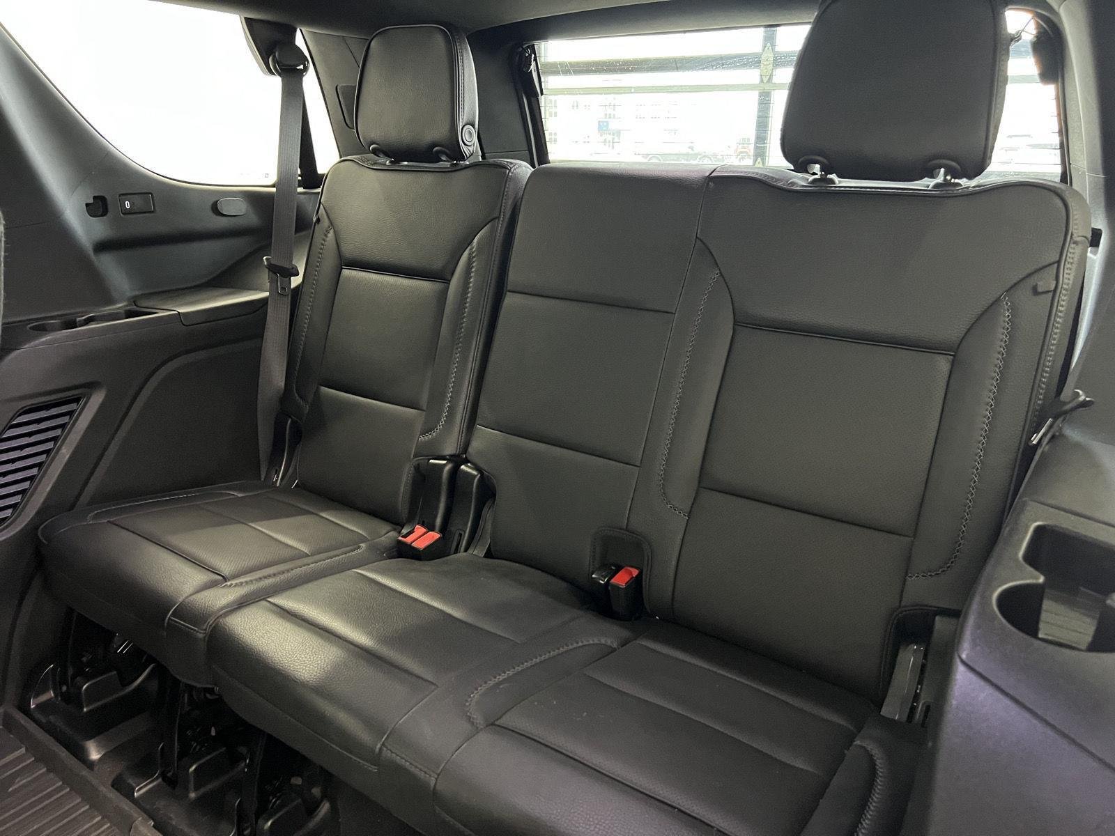 2023 GMC Yukon Denali - Photo 26