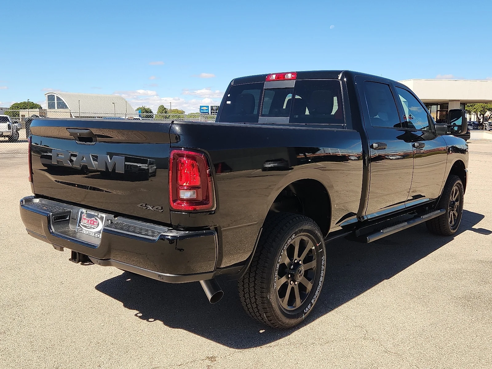 New 2027 Diamond Black Crystal Pearl-Coat  Paint Ram BLACK EXPRESS CREW CAB 4X4 6