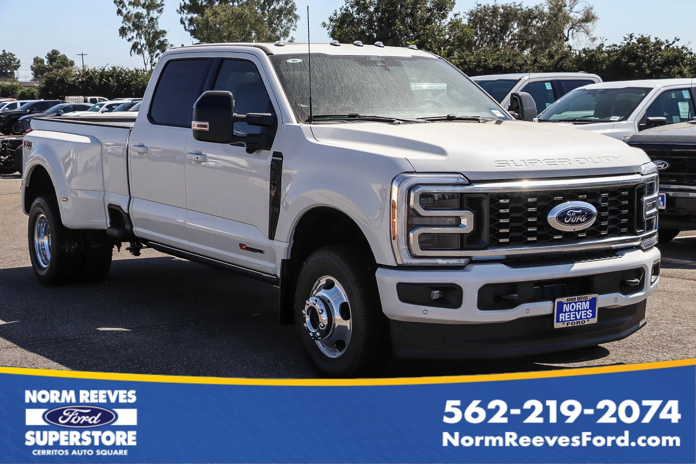 New 2026 Star White Metallic Tri-Coat Ford F-350® Platinum® image 1