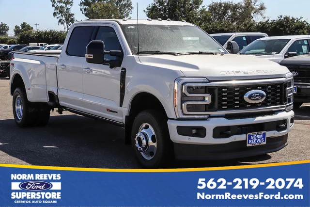 2026 Ford Super Duty F-350® Platinum®