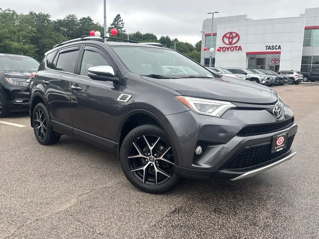 Used 2016 Gray Toyota SE image 1