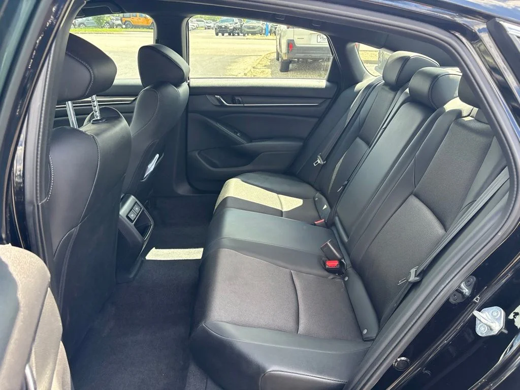 Used 2022 Black Honda Sport image 12