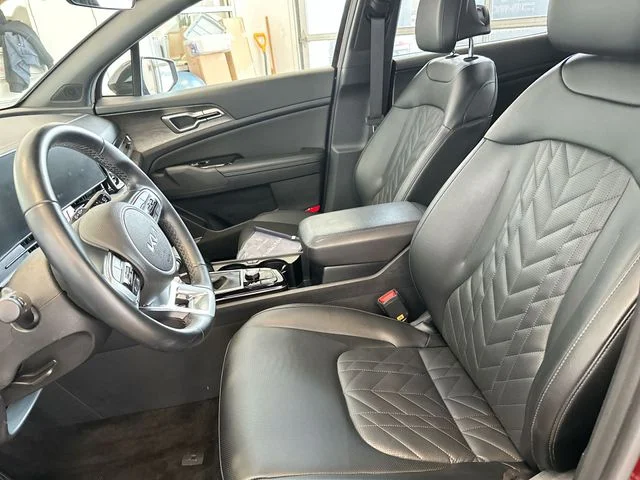 Used 2024 Red Kia X-Line image 15