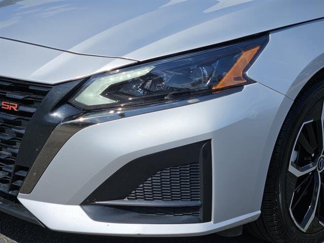 2024 Nissan Altima 2.5 SR photo 4