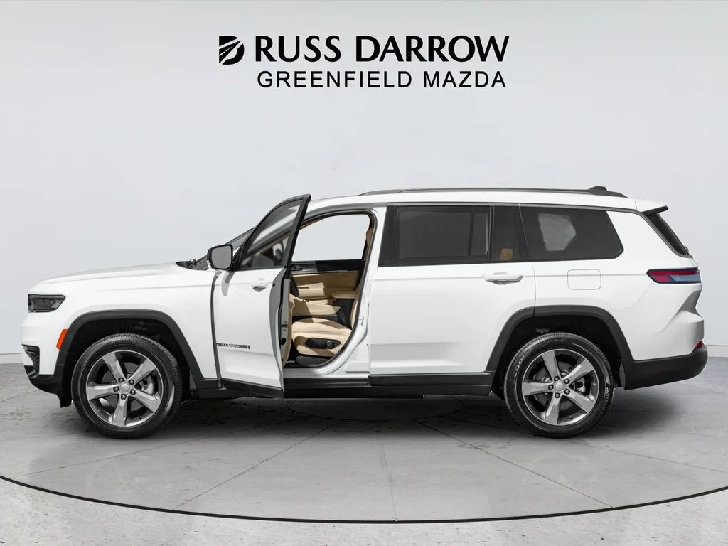 Used 2022 White Jeep Limited image 2