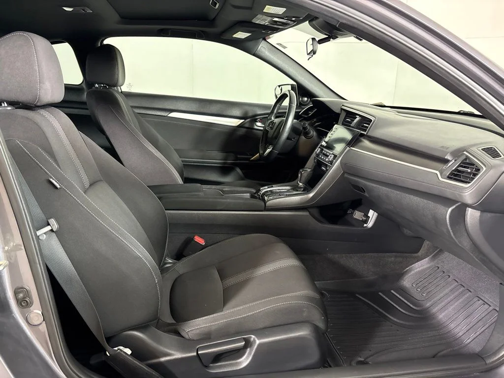 Used 2019  Honda EX image 14