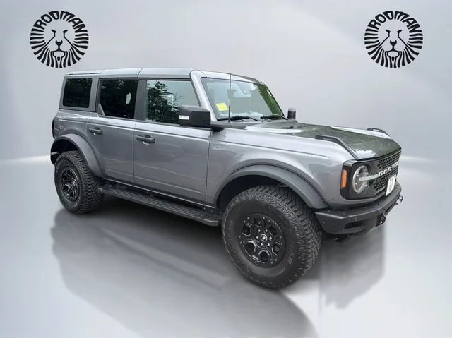 Used 2023 Carbonized Gray Metallic Ford Wildtrak image 3