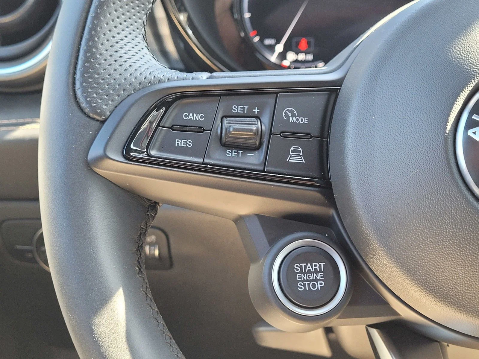 2025 Alfa Romeo Tonale Base - Photo 16
