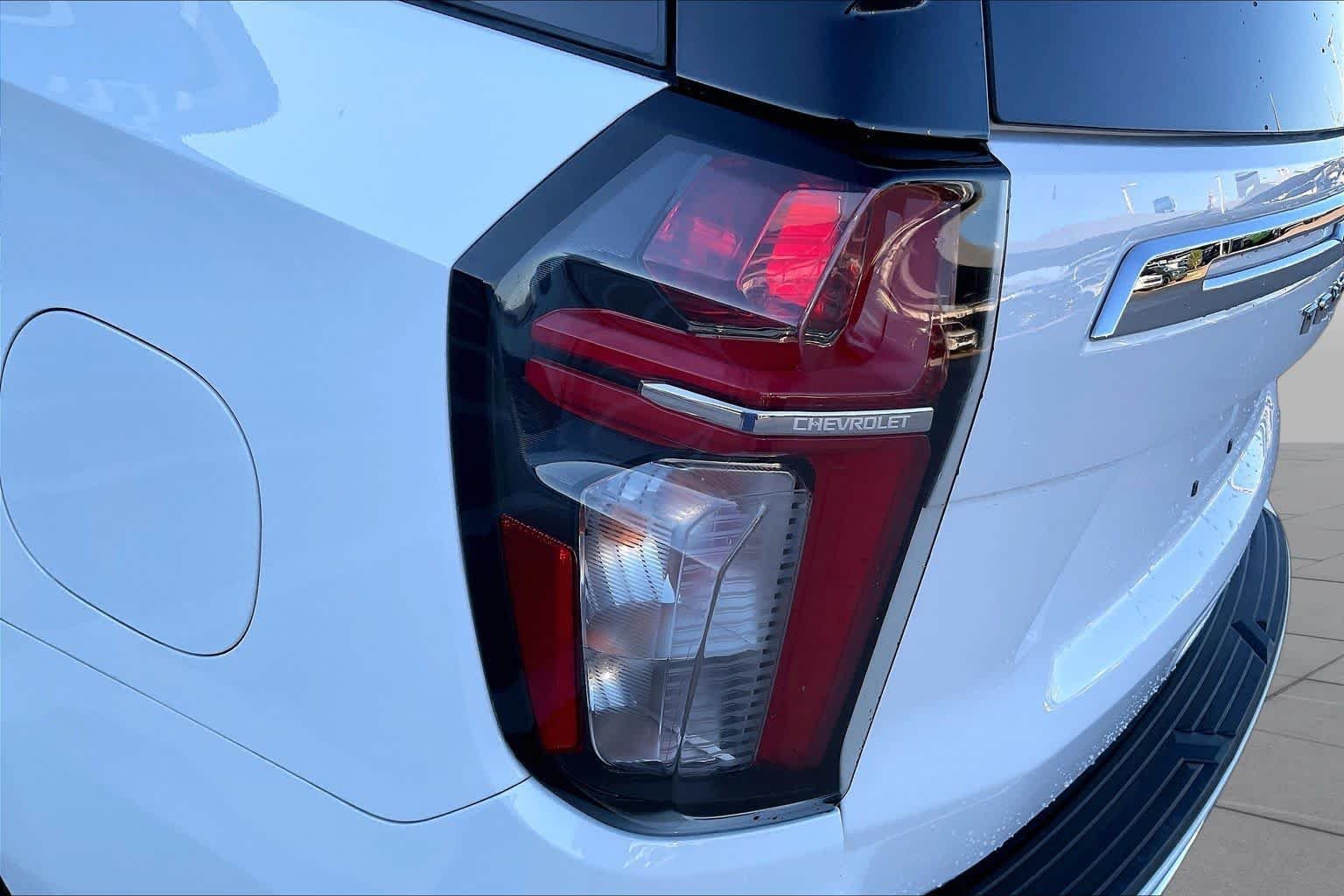 Used 2022 Summit White Chevrolet LT image 27